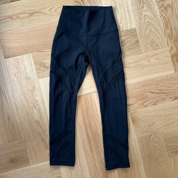 Lululemon Wunder Under High-Rise Crop 21" Mesh Cutouts - Picture 3 of 9